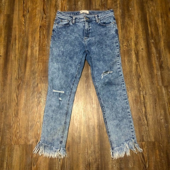 Free People Great Heights Jeans Women's 29 Acid Wash Cropped Fringe Hem Slim Fit - Picture 1 of 6